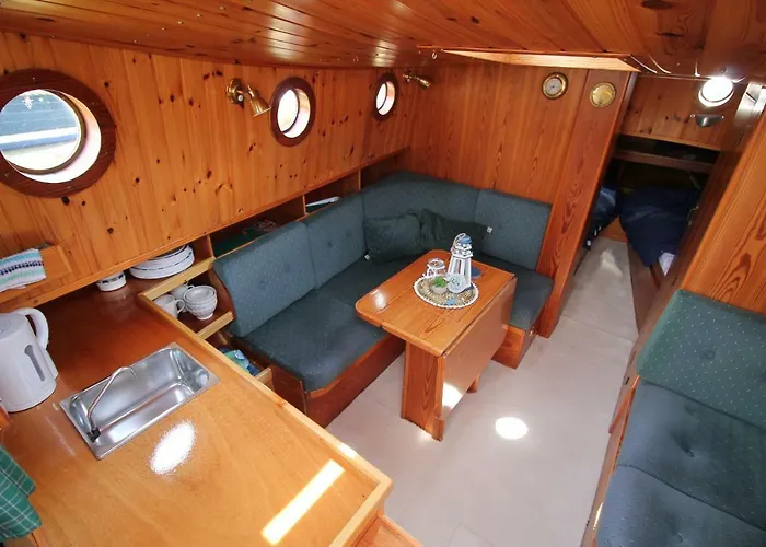 보트호텔 Boat And Breakfast